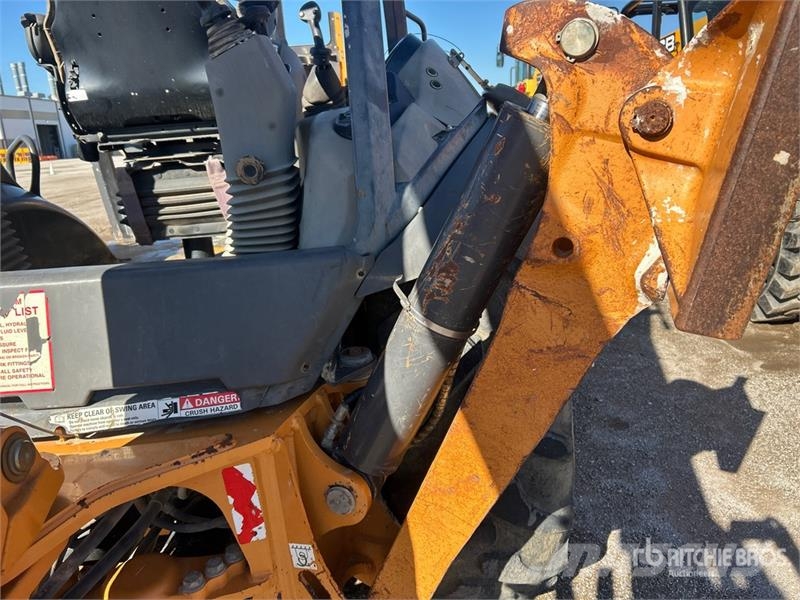 CASE 580N Tractopelle