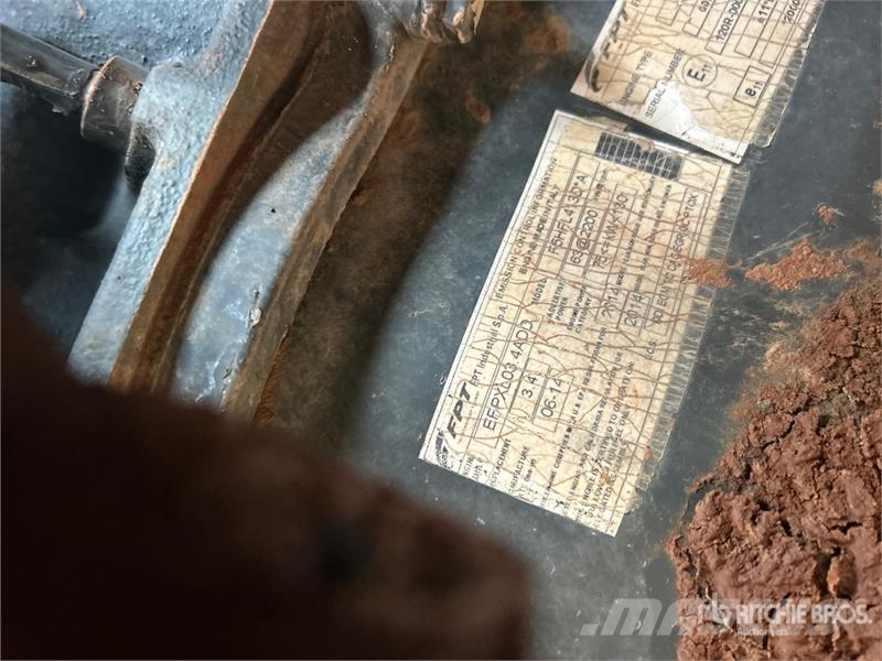 CASE 580N Ekskavatori-iekrāvēji