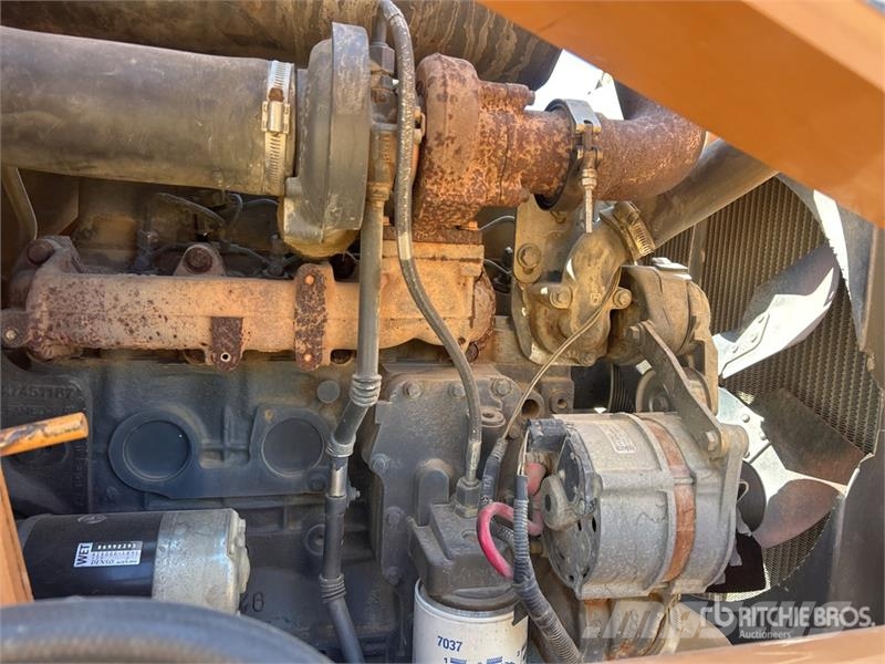 CASE 580N Backhoe