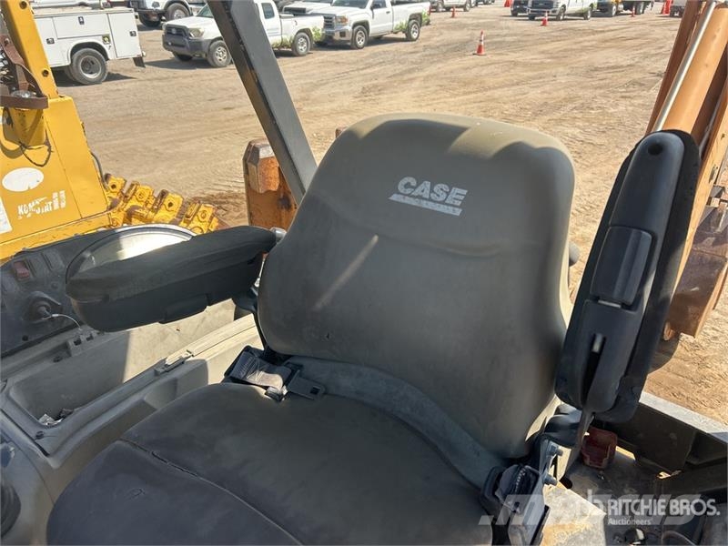 CASE 580N Backhoe