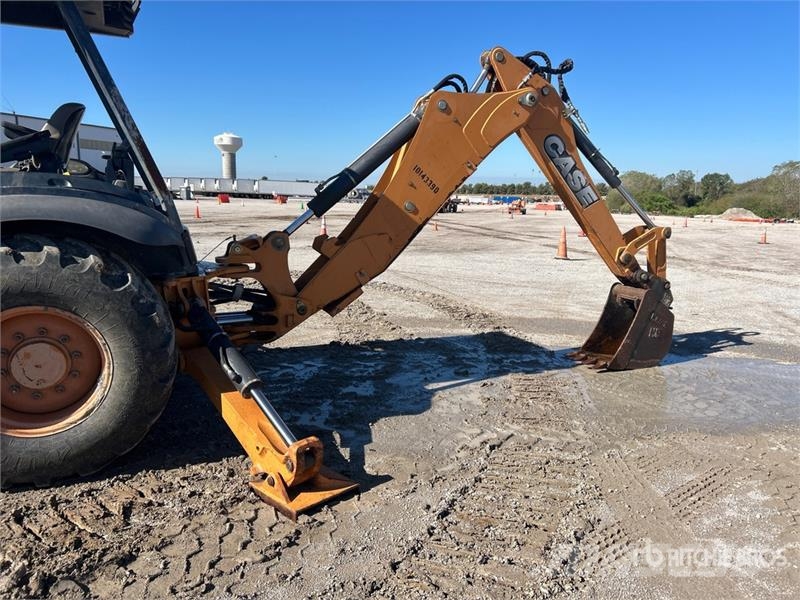 CASE 580N Tractopelle