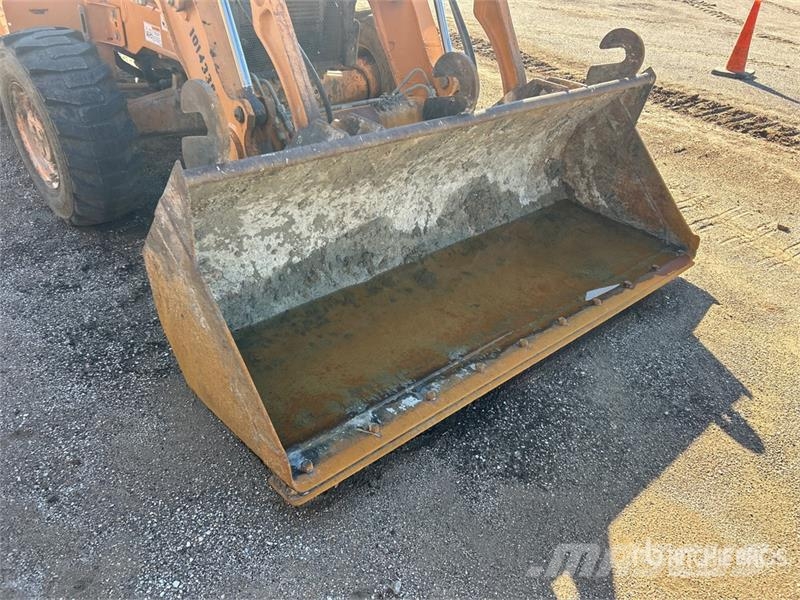 CASE 580N Tractopelle