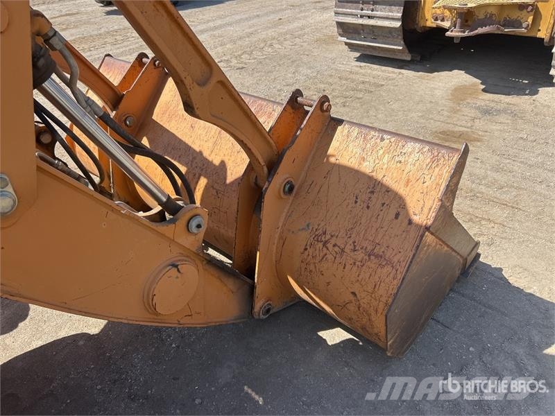 CASE 580N Backhoe
