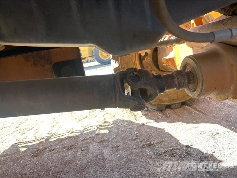 CASE 580N Backhoe