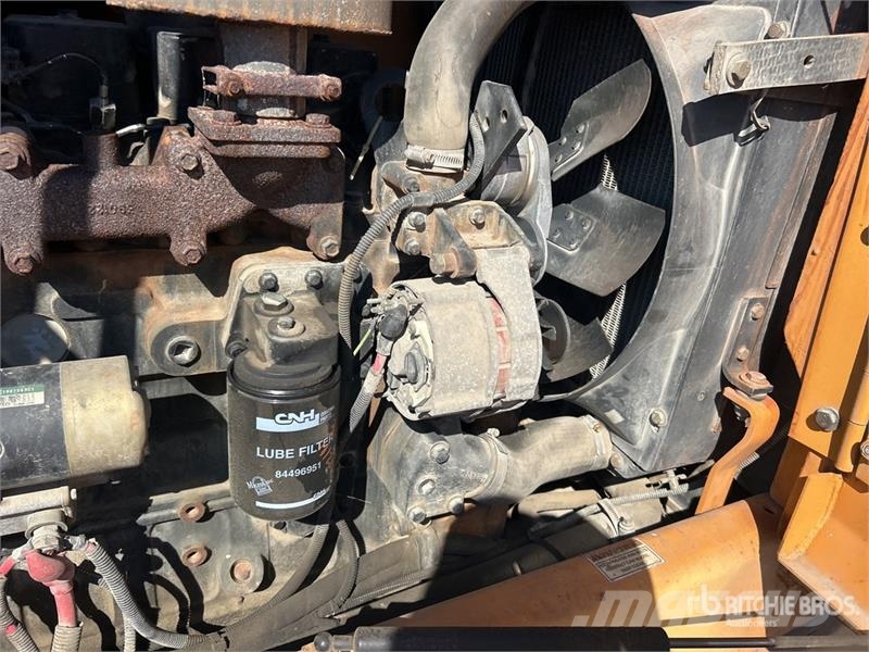 CASE 586G-3 Внедорожные погрузчики