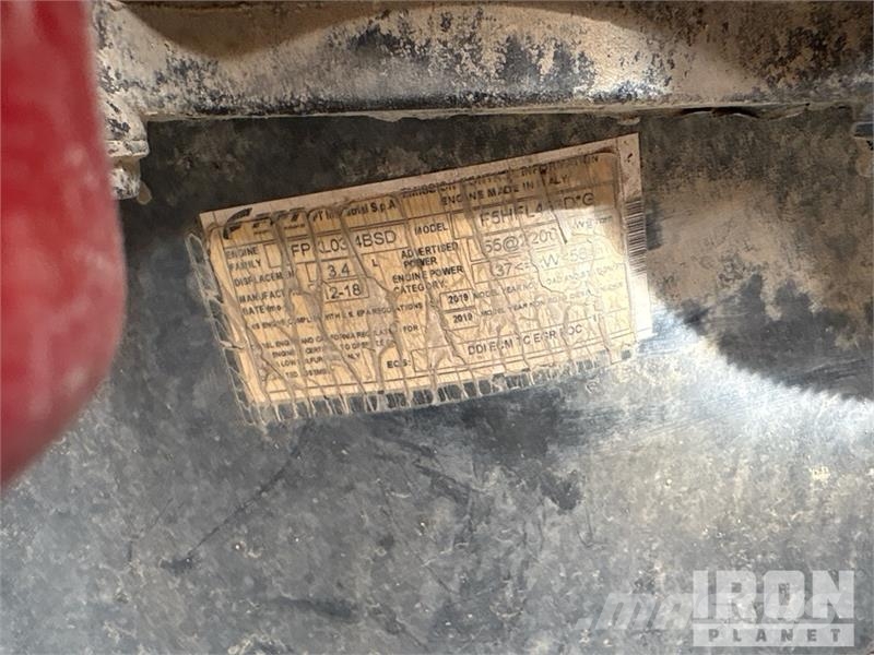CASE 586H Vanterenski viljuškar