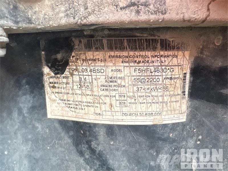 CASE 586H Vanterenski viljuškar