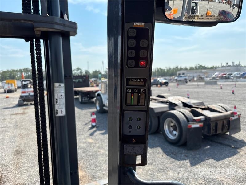 CASE 586H 6000 lb 4x2 Rough Terrain Forklift Arazi tipi forklift