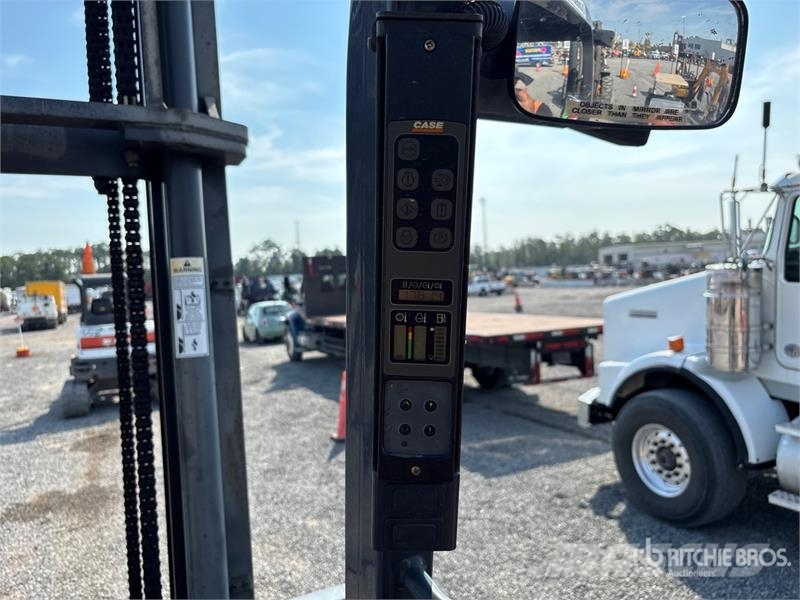 CASE 586H 6000 lb 4x2 Rough Terrain Forklift Arazi tipi forklift