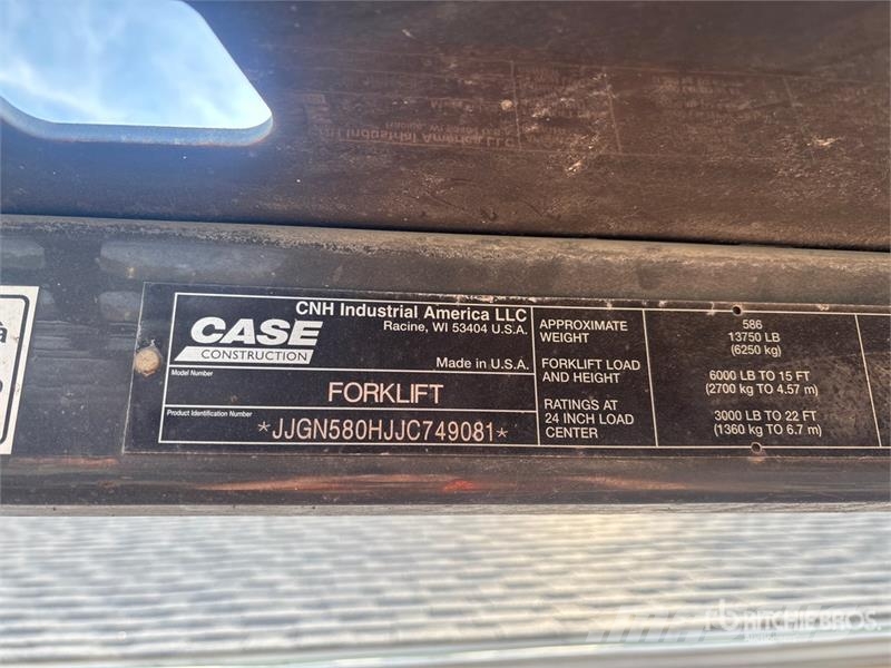 CASE 586H 6000 lb 4x4 Rough Terrain Forklift Terenski viličar