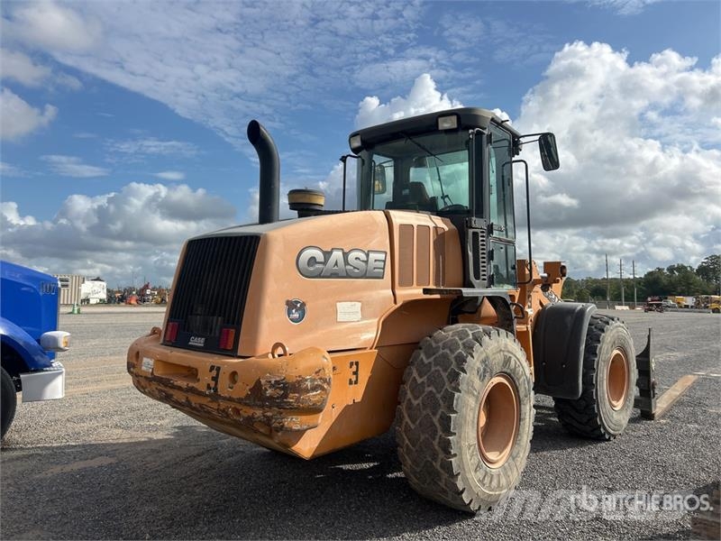 CASE 621E Hjullastere