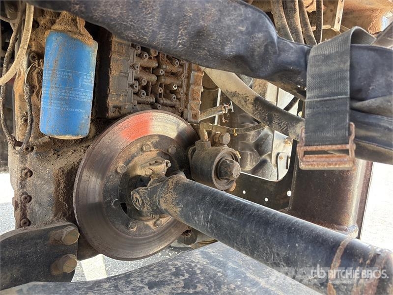 CASE 621G Wheel Loader Gumikerekes homlokrakodók