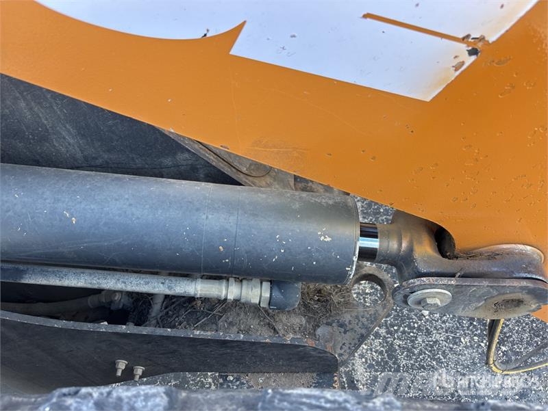 CASE 621G Wheel Loader Gumikerekes homlokrakodók