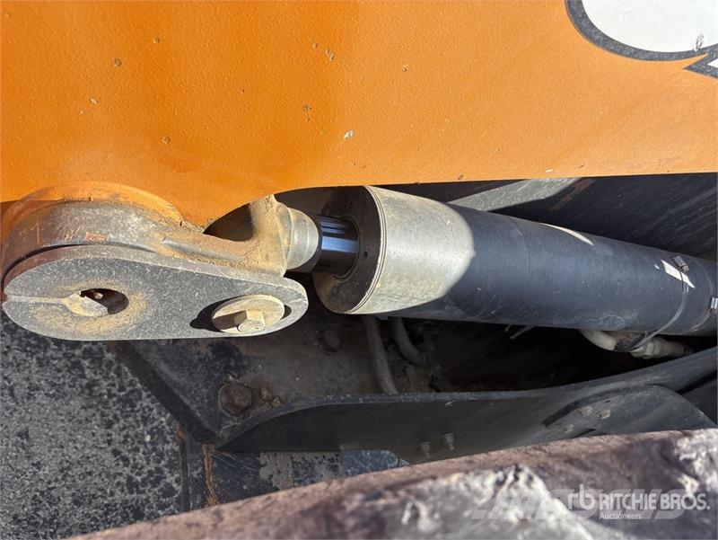 CASE 621G Wheel Loader Gumikerekes homlokrakodók