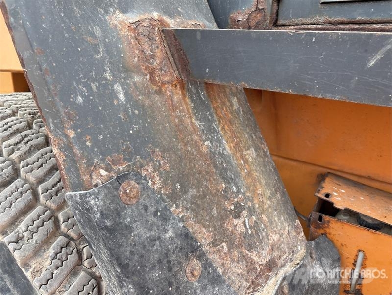 CASE 721C Wheel Loader Kolové nakladače
