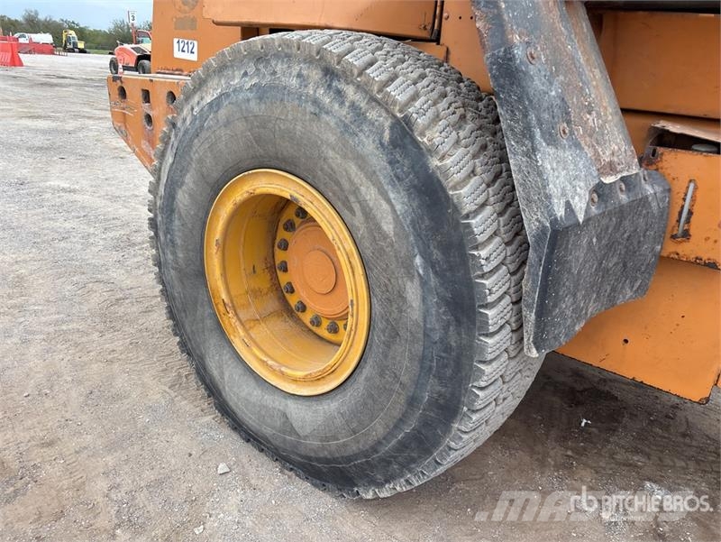 CASE 721C Wheel Loader Kolové nakladače