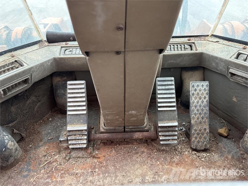 CASE 721C Wheel Loader Kolové nakladače