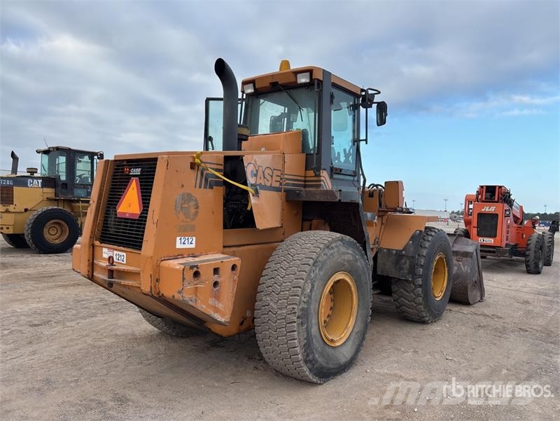 CASE 721C Wheel Loader Kolové nakladače