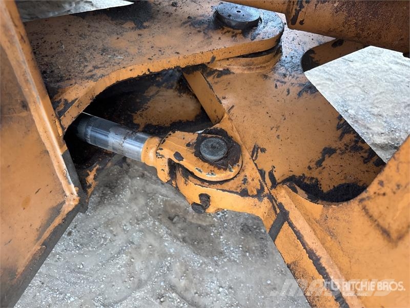 CASE 721C Wheel Loader Kolové nakladače