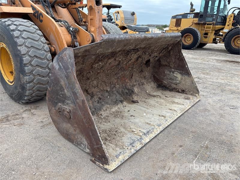 CASE 721C Wheel Loader Kolové nakladače
