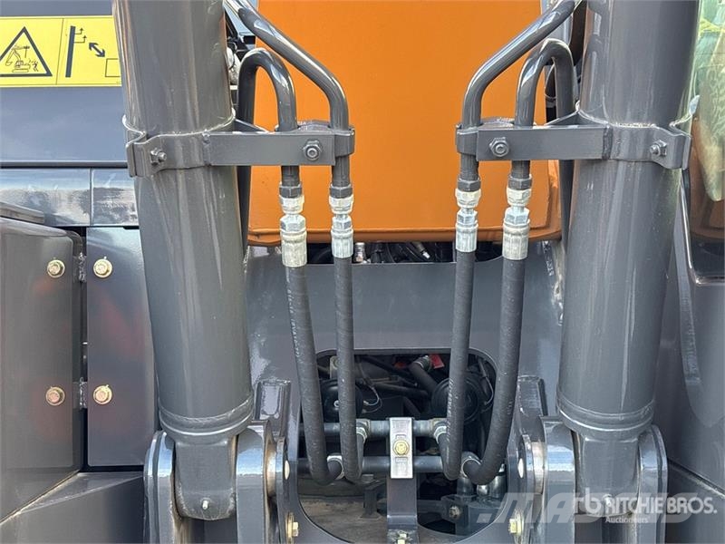 CASE CX140D Tracked Excavator Kāpurķēžu ekskavatori