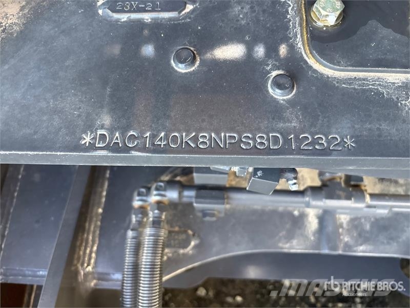 CASE CX140D Tracked Excavator Kāpurķēžu ekskavatori
