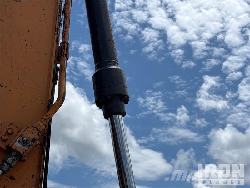 CASE CX145D SR Tracked Excavator 履带挖掘机