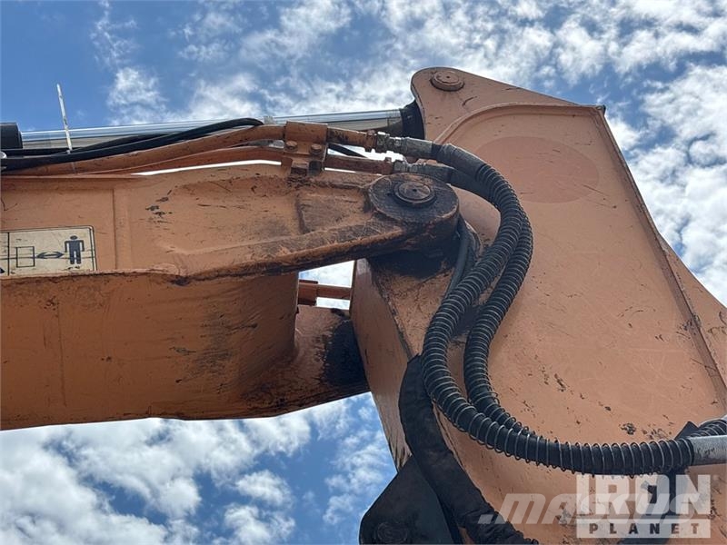 CASE CX145D SR Tracked Excavator 履带挖掘机
