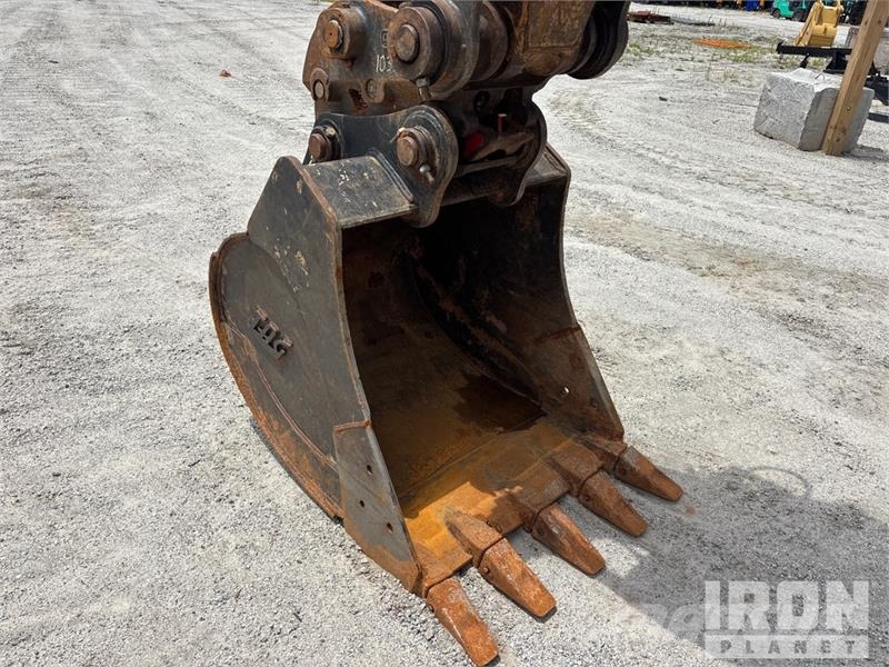 CASE CX145D SR Tracked Excavator 履带挖掘机