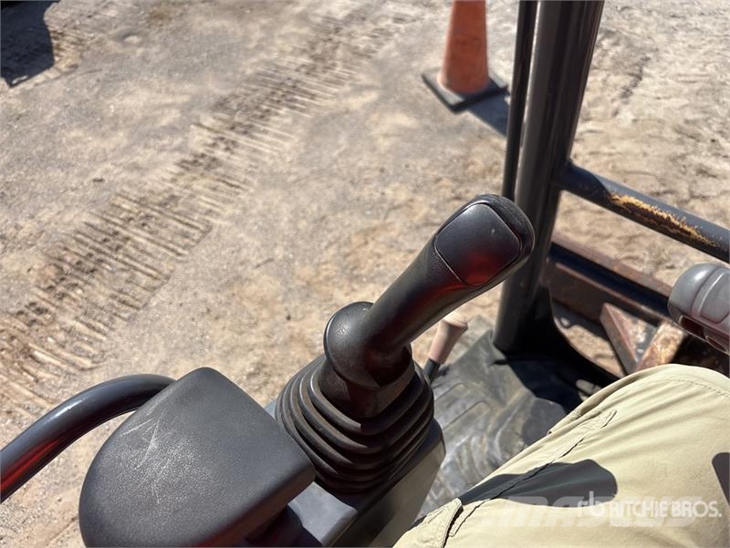 CASE CX30C Mini Excavator Mini kotrók < 7t
