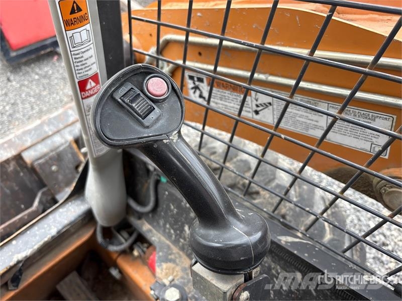 CASE SR160 Skid steer mini utovarivači