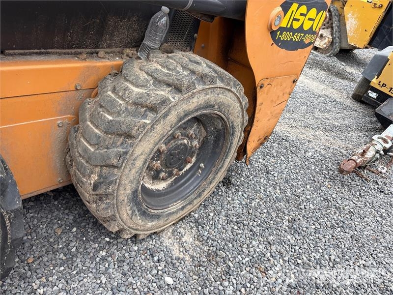CASE SR160 Skid steer mini utovarivači