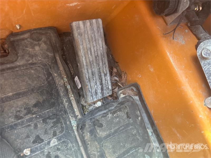 CASE SR210 Skid steer mini nakladalci