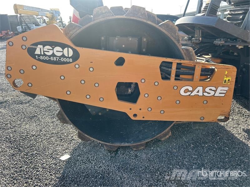 CASE SV211E Padfoot Drum Compactor Valjci sa jednim bubnjem
