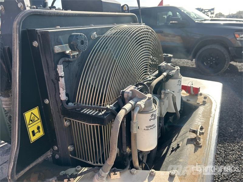 CASE SV211E Padfoot Drum Compactor Valjci sa jednim bubnjem