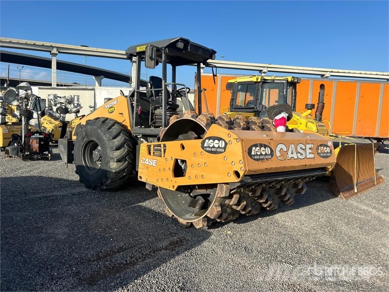 CASE SV211E Padfoot Drum Compactor Valjci sa jednim bubnjem