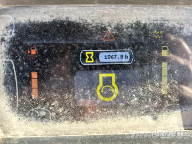 CASE SV211E Padfoot Drum Compactor Valjci sa jednim bubnjem