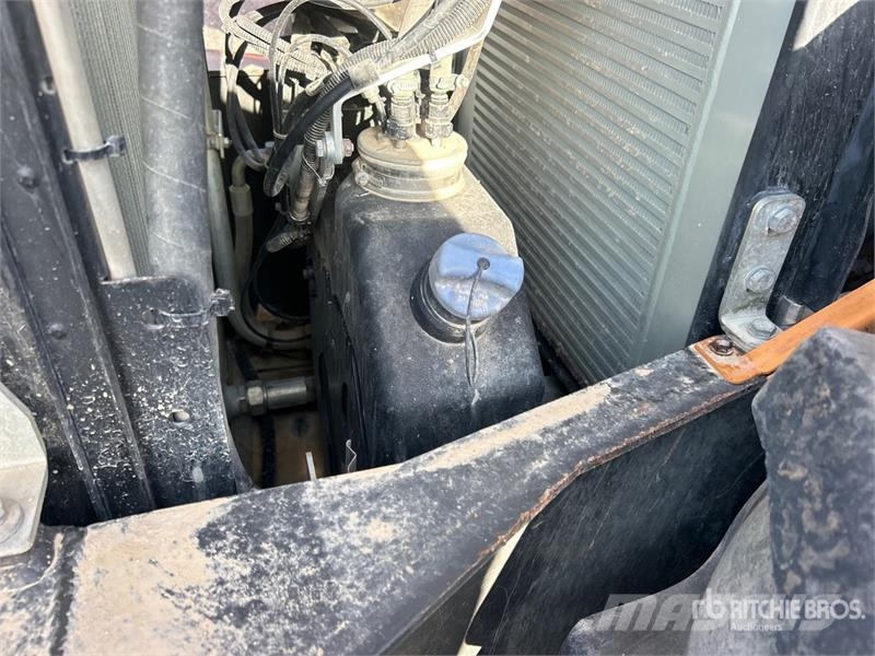 CASE SV211E Padfoot Drum Compactor Valjci sa jednim bubnjem