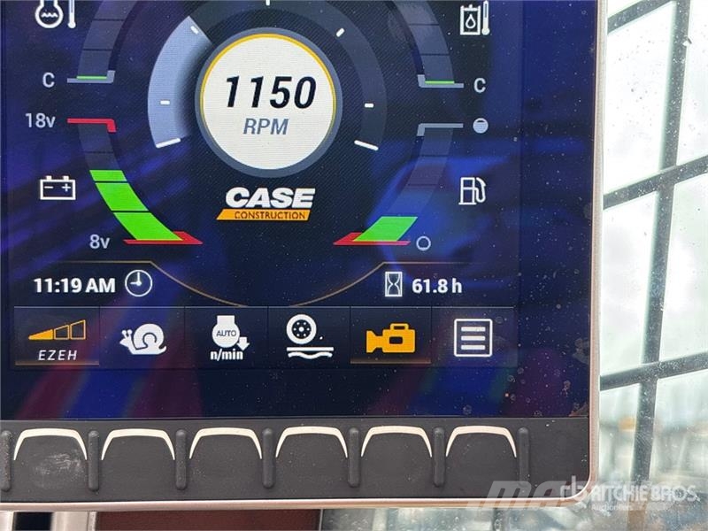 CASE TR310B Lietoti riteņu kompaktiekrāvēji