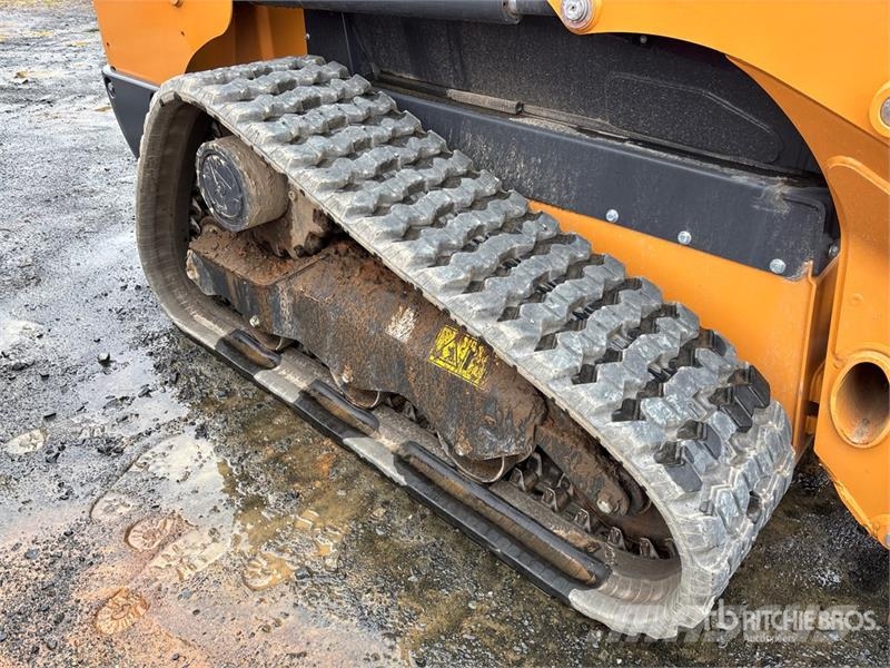 CASE TR310B Lietoti riteņu kompaktiekrāvēji