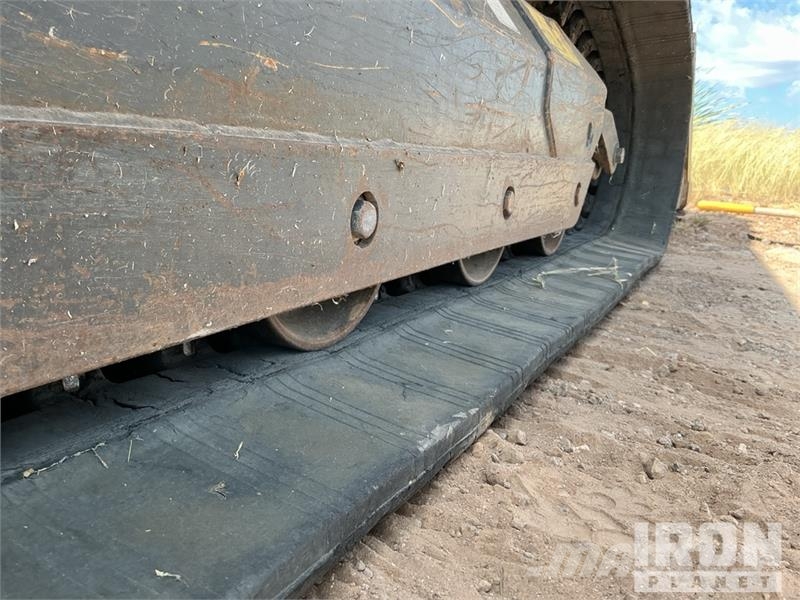 CASE TR340B Kompaktrakodók