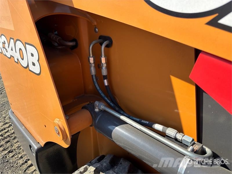 CASE TR340B Skid steer mini nakladalci