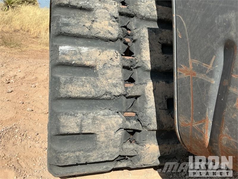 CASE TR340B Kompaktrakodók