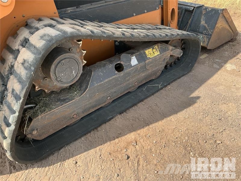 CASE TR340B Kompaktrakodók