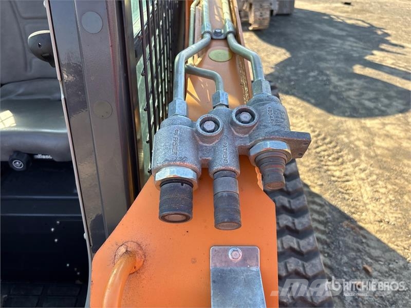 CASE TR340B Skid steer mini nakladalci
