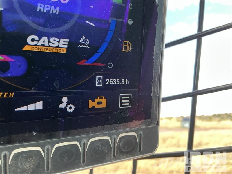 CASE TR340B Kompaktrakodók