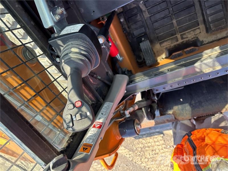 CASE TR340B Skid steer mini nakladalci