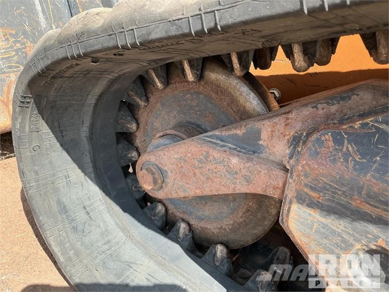 CASE TR340B Kompaktrakodók