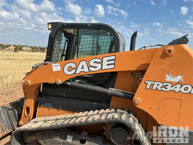 CASE TR340B Kompaktrakodók
