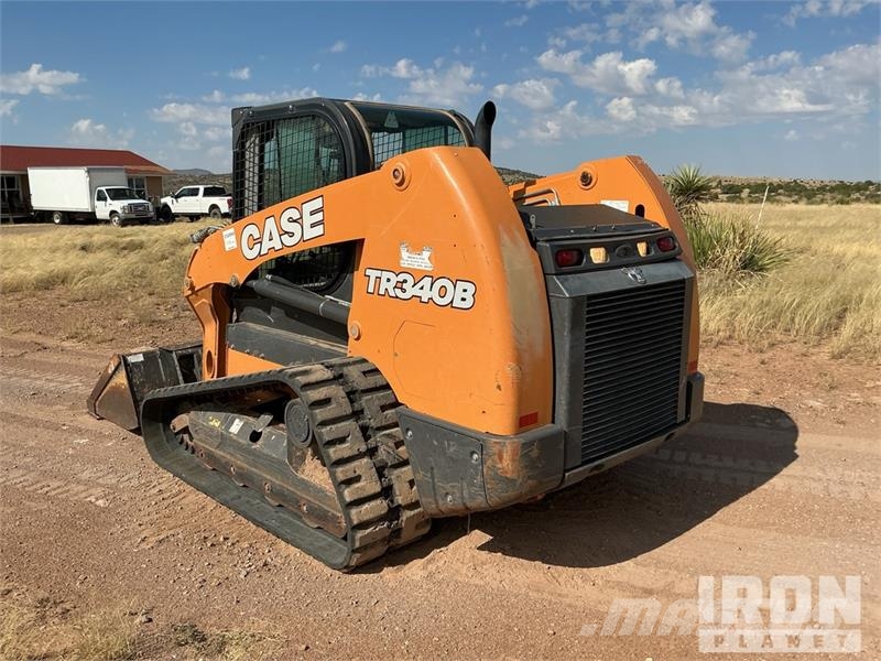 CASE TR340B Kompaktrakodók